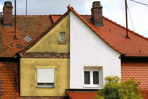 Pourquoi et comment nettoyer la façade d'une maison ?