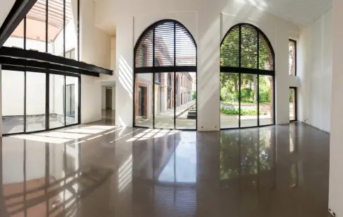 nano-banana-2_Améliore_la_qualité_de_cette_photo_et_ajoute_un_éclairage_ensoleillé_naturel-1