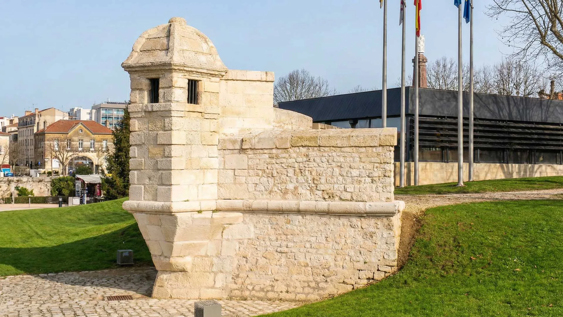 Traitement de l'habitat et isolation en Charente-Maritime