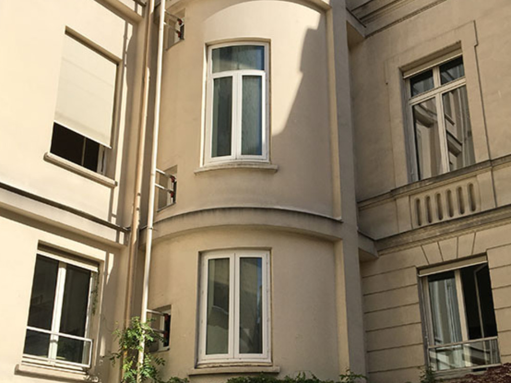 Installation de fermetures sur mesure à Jouy-le-Moutier