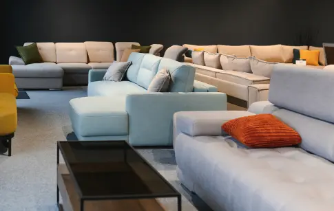 1d37ac8f-28df-41a4-9b4c-becc21076608