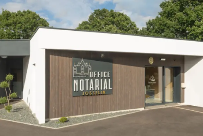 Notaire proche de Ploërmel pour conseils juridiques