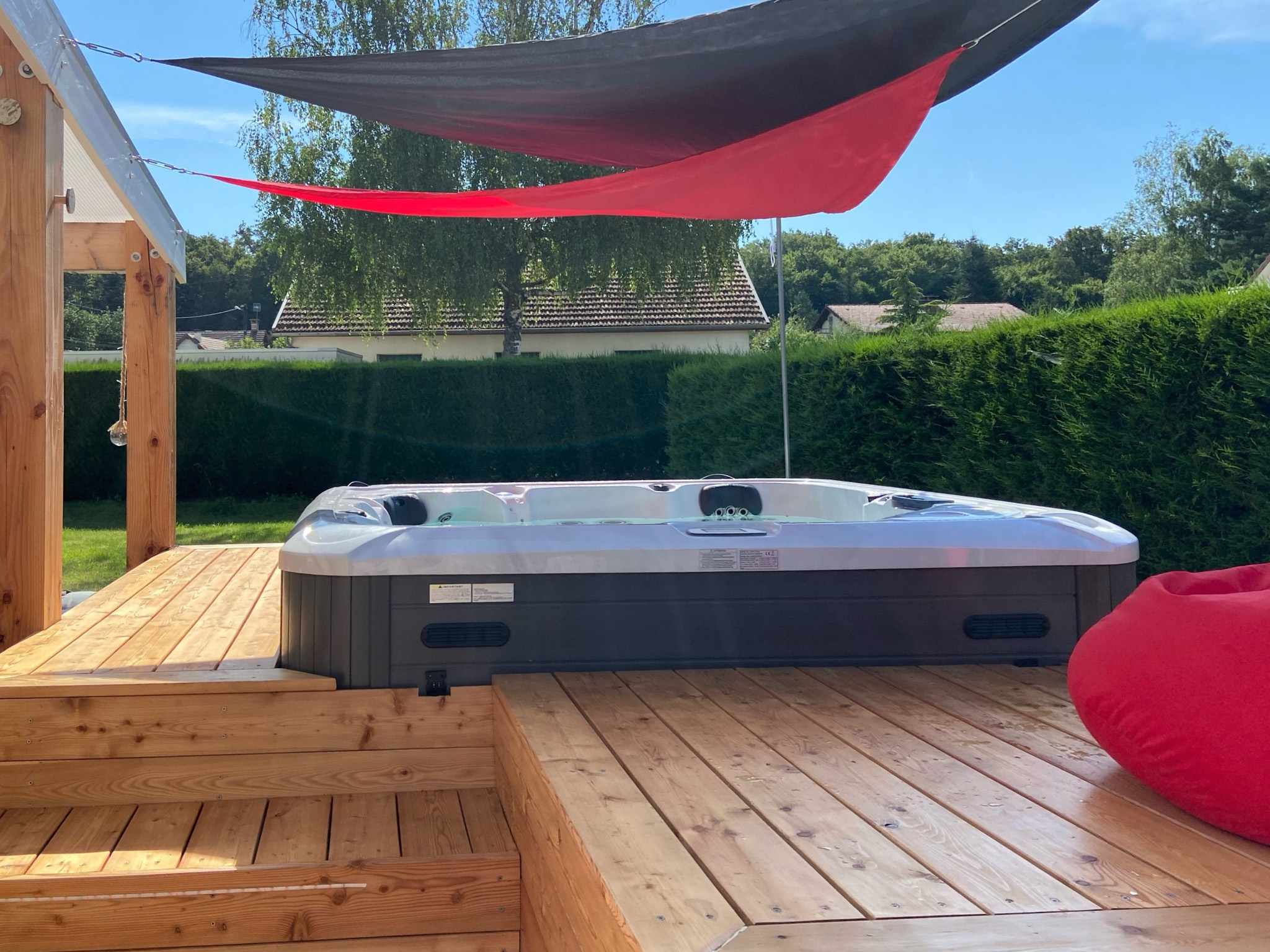 Piscines et spas sur mesure à Besançon