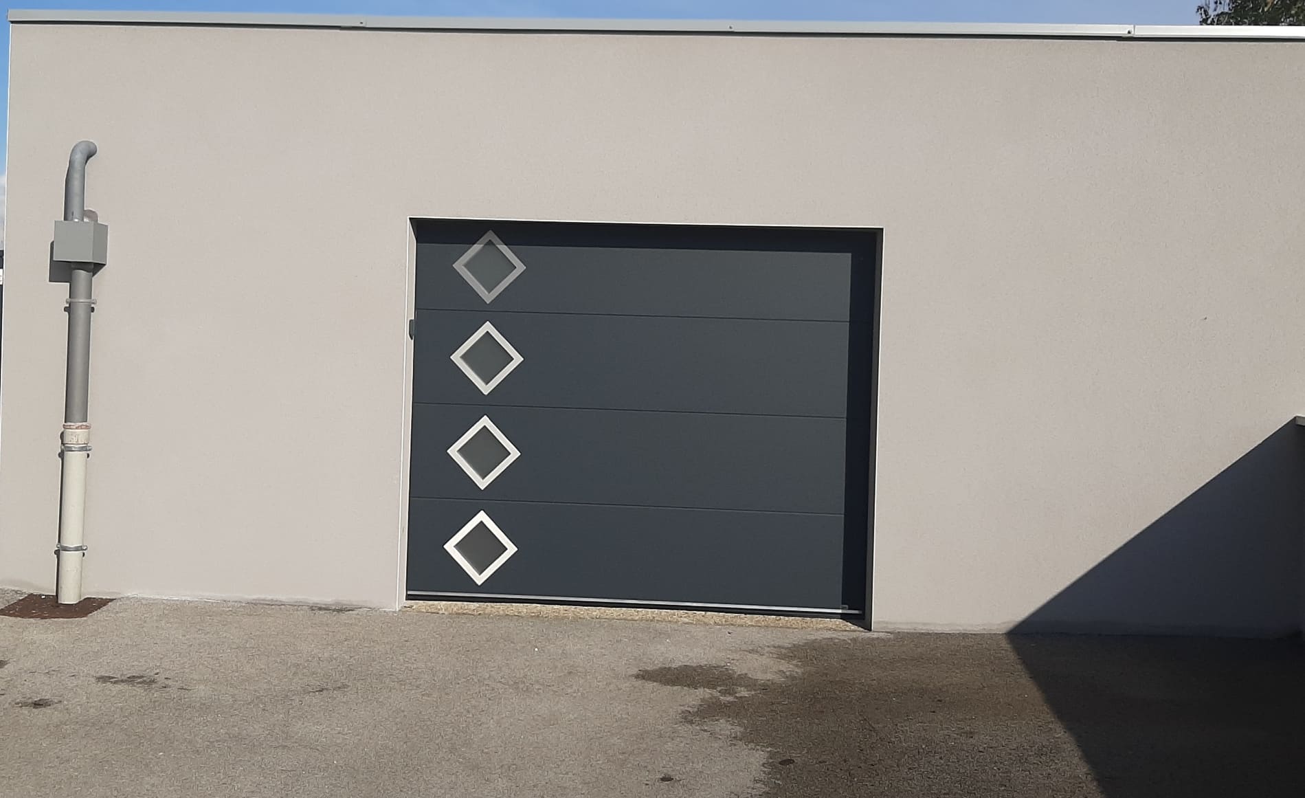 Installation de portes automatiques à Dole et Jura