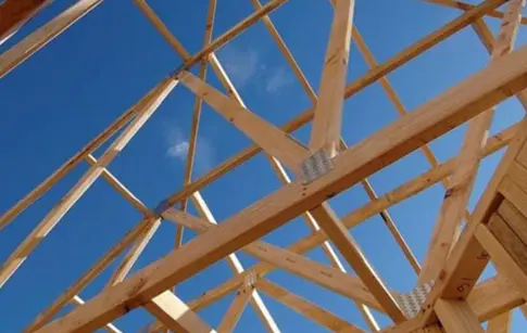 MENUISERIE-CHARPENTE LES PINATELS