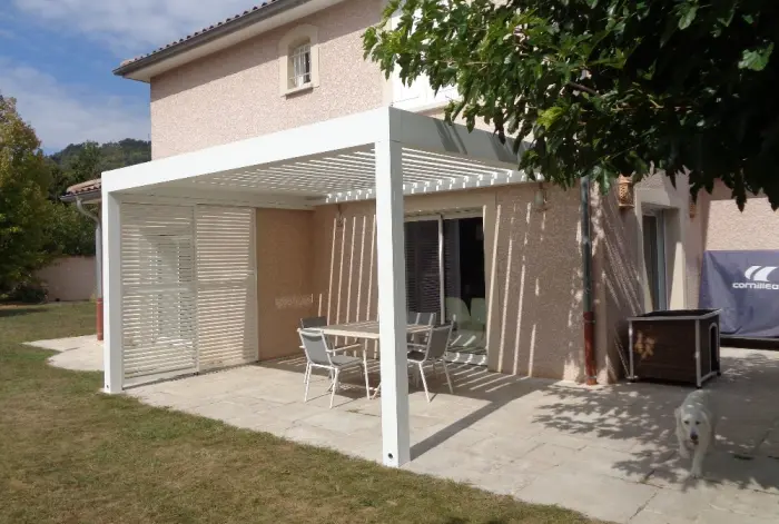 Vente et pose de menuiseries à Brignais