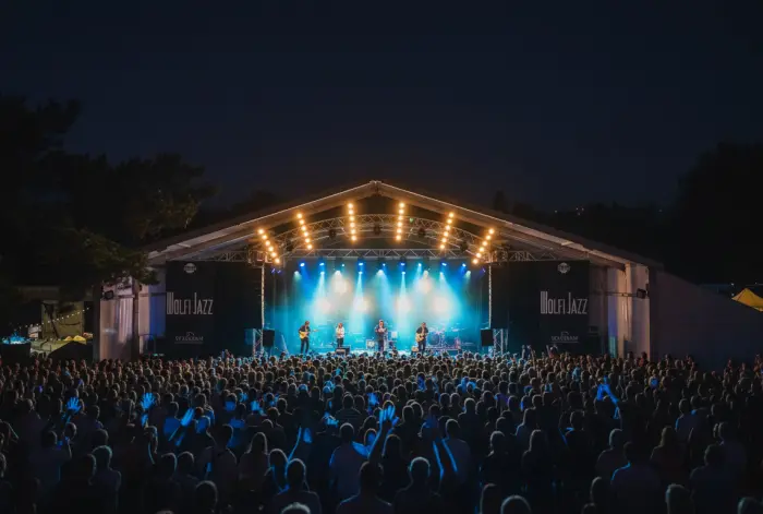 Installation de scènes événementielles dans le Grand Est