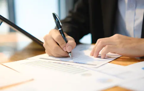 00c90718-6f38-4e77-8860-2774c8837f0d