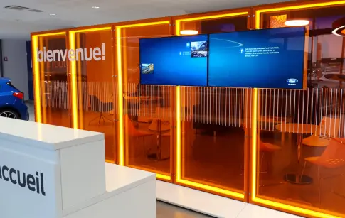 Fordstore  intérieur Hall 1jpg