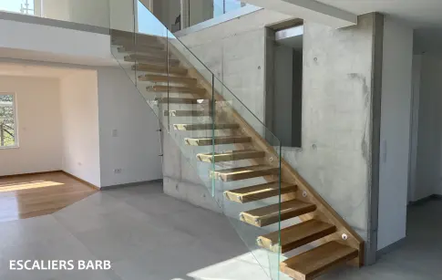 escalier-design-suspendu