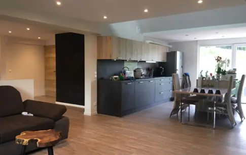 rQBgQqzmNZgKIliBUc40zmJz0ukHqFf4wEk3oWFH