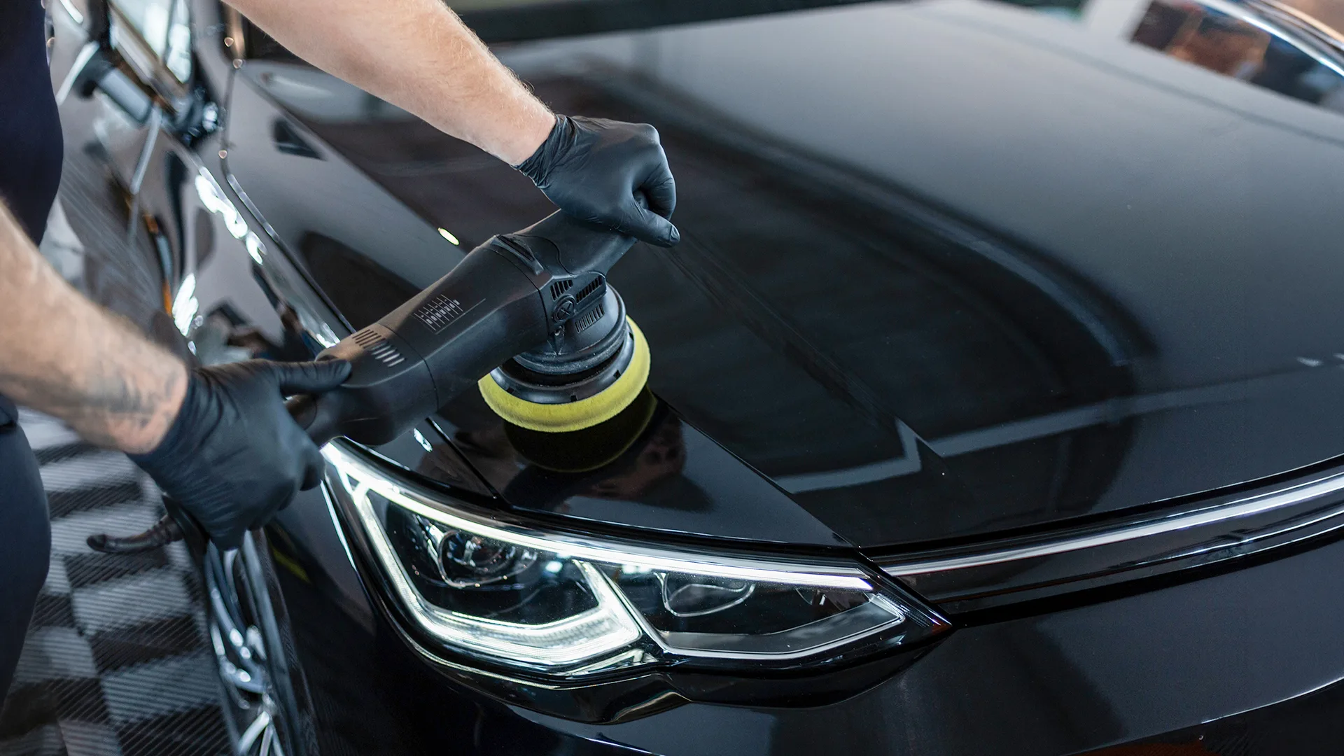 Garage auto à Hyères pour entretien et vente