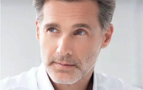 f9e2c59a4743b51b7688da1b263e9ff5_ew_jay-