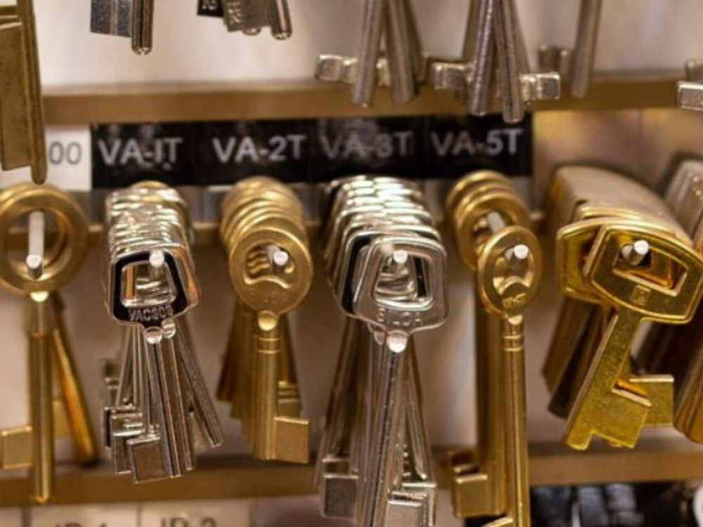 Réparation chaussures et clés à Clermont-Ferrand