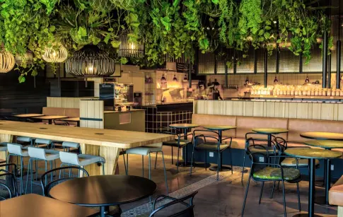 R. FLUCKLINGER - agencement boutique