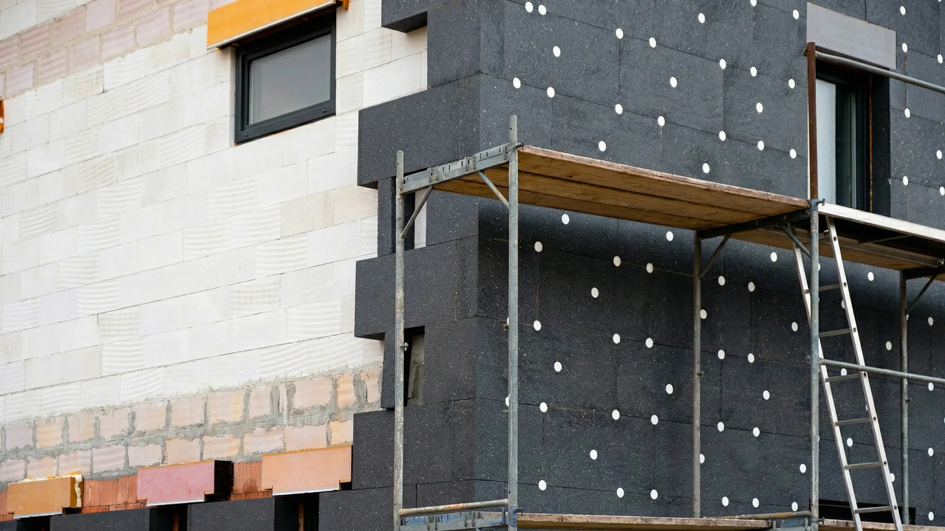 Rénovation de façade et ITE à Vaulx-en-Velin