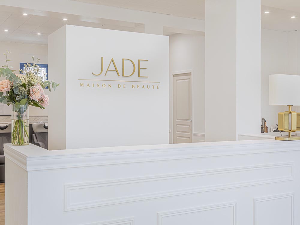 Fabrication d'enseignes publicitaires à Monnaie