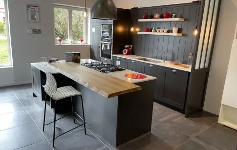 AKz6arnOPsAgNNz7UjhslQdSb821DeVApB4YmcIi