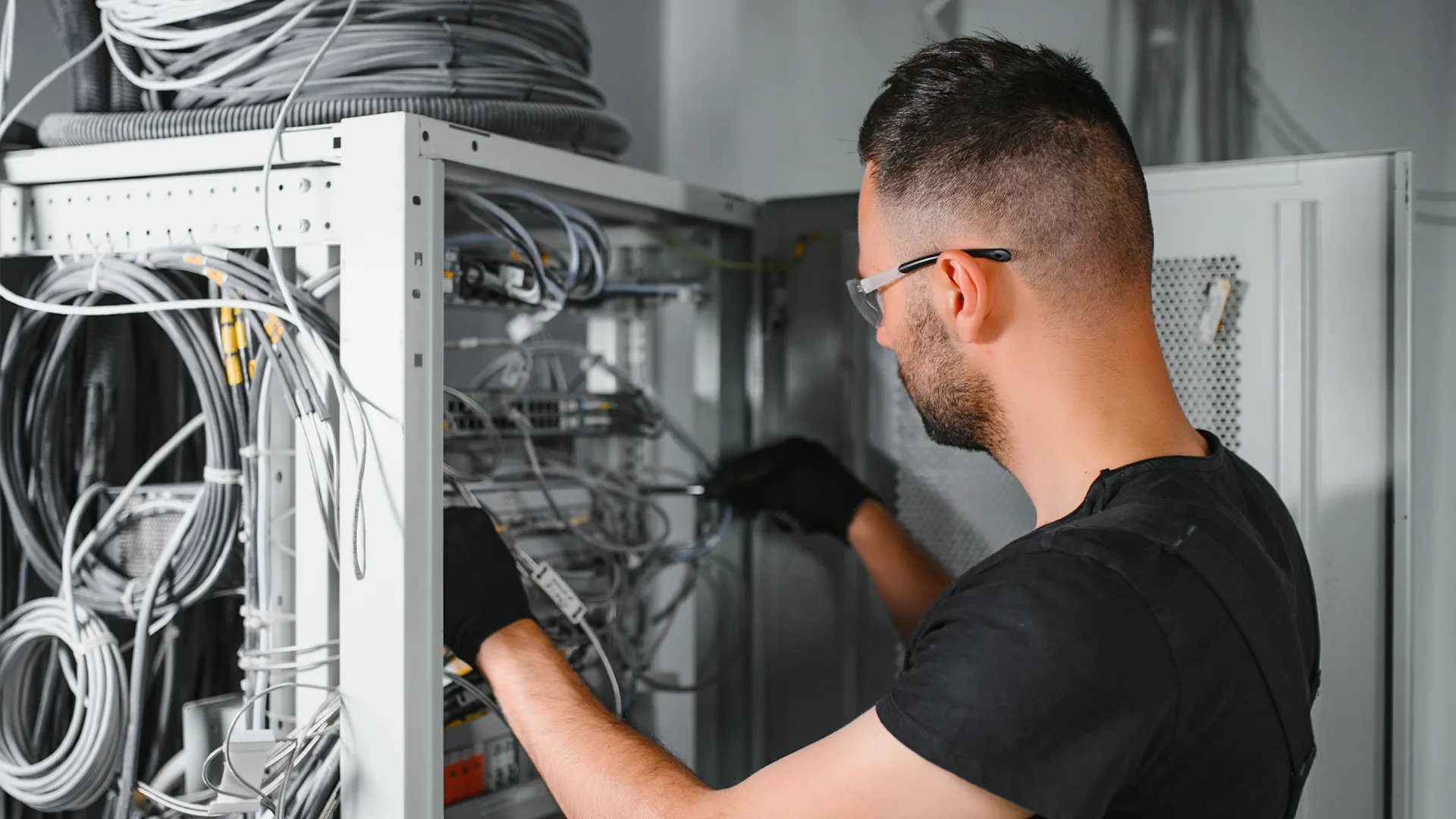 Services informatiques et électriques à Marly et Metz