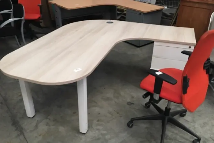 Mobilier de bureau à Saint-Étienne et en France