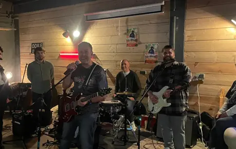 tVRFRkhbLlsNSAbunu4yDIopqORJTHuismi8rl5J