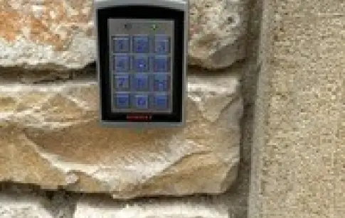 IX2xZLBuuCjB8r6oiVlYBepVLpLkUy2Y081S0xkW