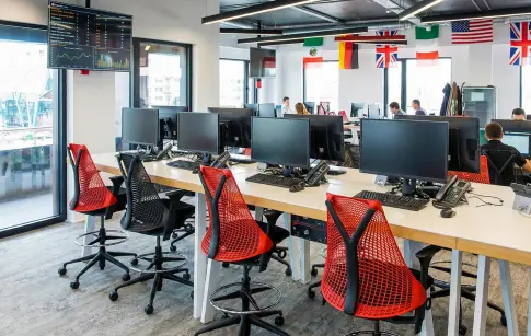 3daf8c97-f266-426e-b5c7-b3e7223c2b8f