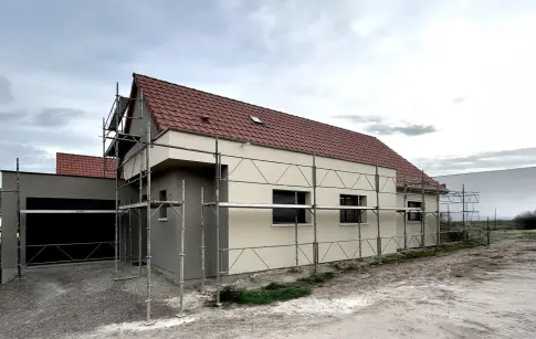 5474_crepit_hero_real