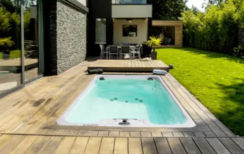 SASU HUGUENIN PISCINE ET SPA (Aquilus)