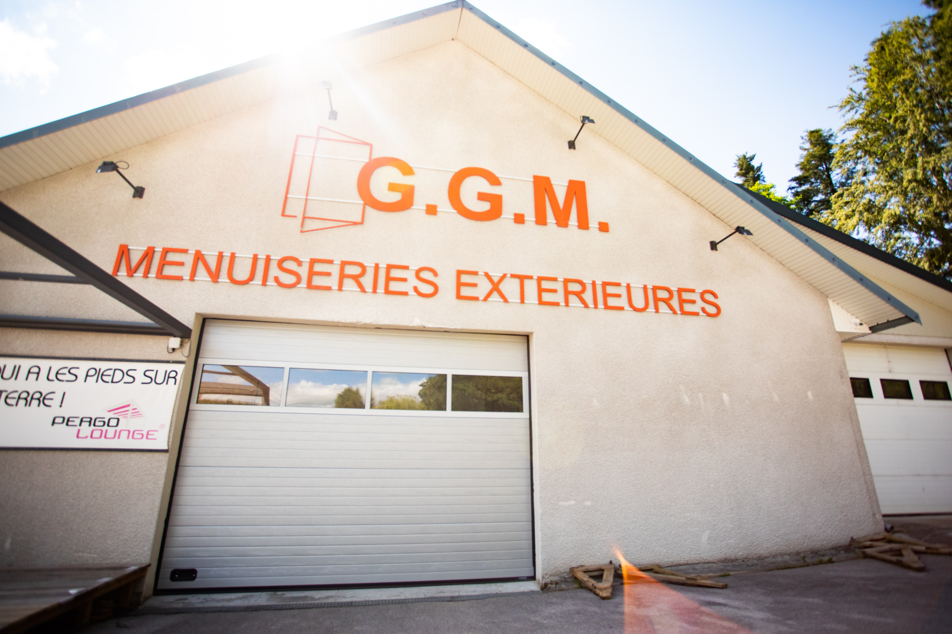 Commercialisation et installation de menuiseries dans le Doubs