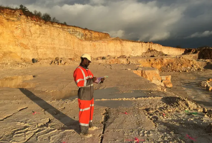 Travaux de forage et minage dans le Nord-Est France