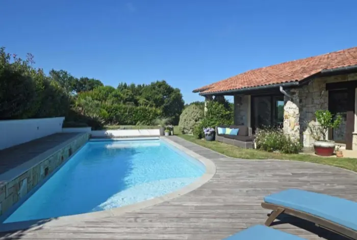 Création et rénovation de piscines dans les Pyrénées-Atlantiques