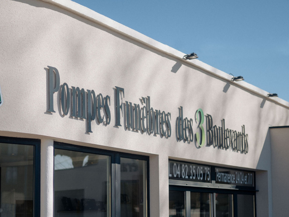 Services funéraires personnalisés à Roanne