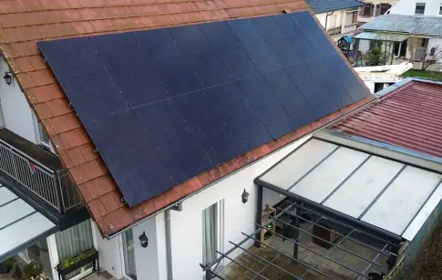 5622_panneaux-photovoltaiques0_real_externe