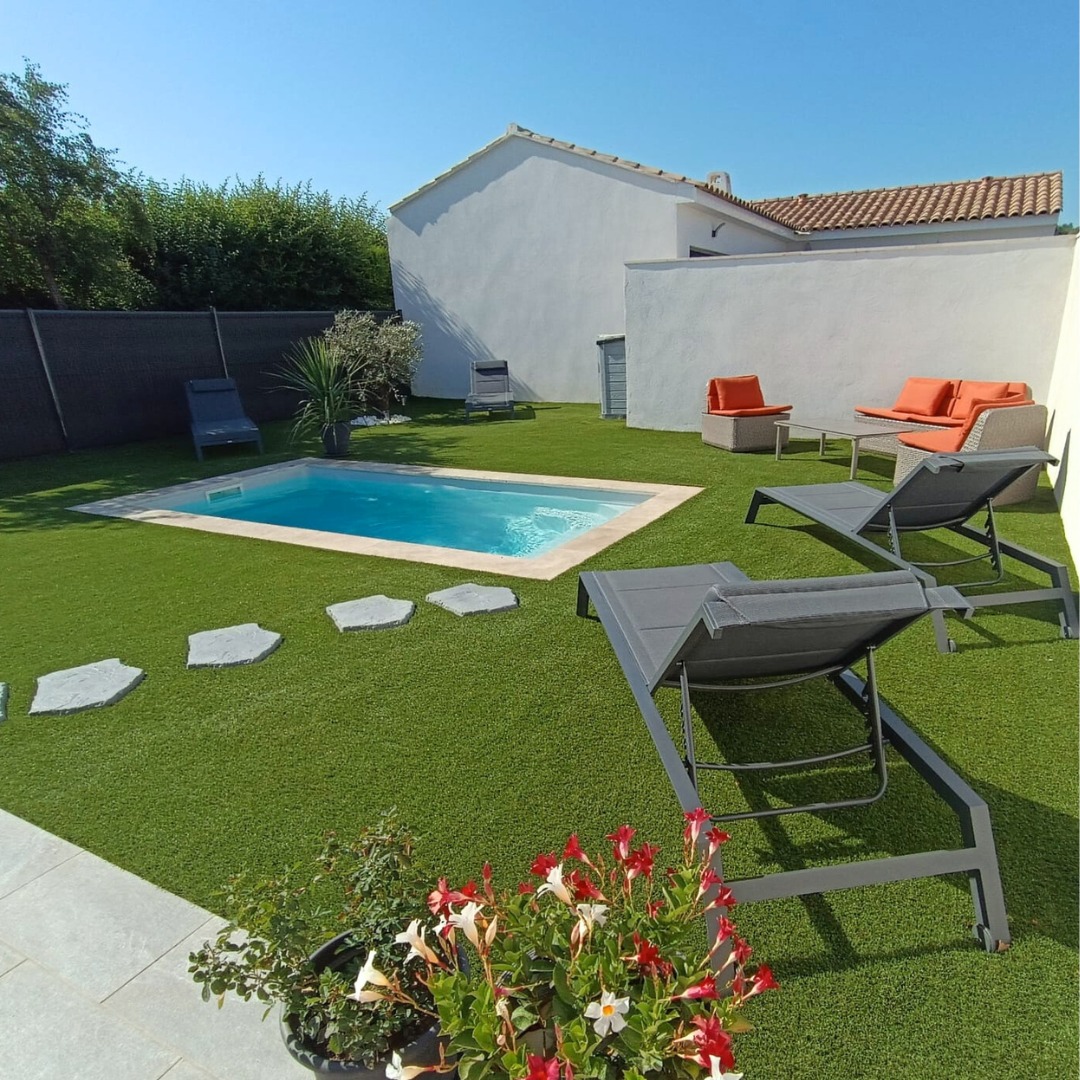 Vente et pose de gazon synthétique à Lançon-Provence