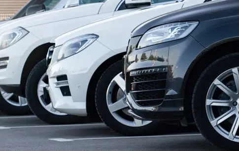 img-long_0003_shutterstock_2237080811