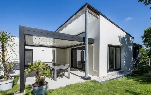 maison-moderne-blanche