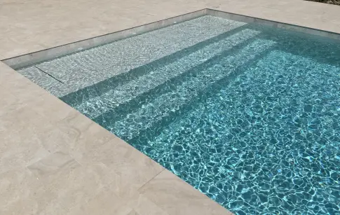 APFPoolDesign_Photo_Pool_Diving_(1)[1]