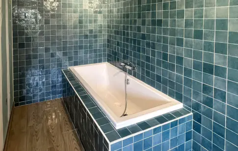 e9de4996-1f5c-4cf4-9c1e-322a1f658be8