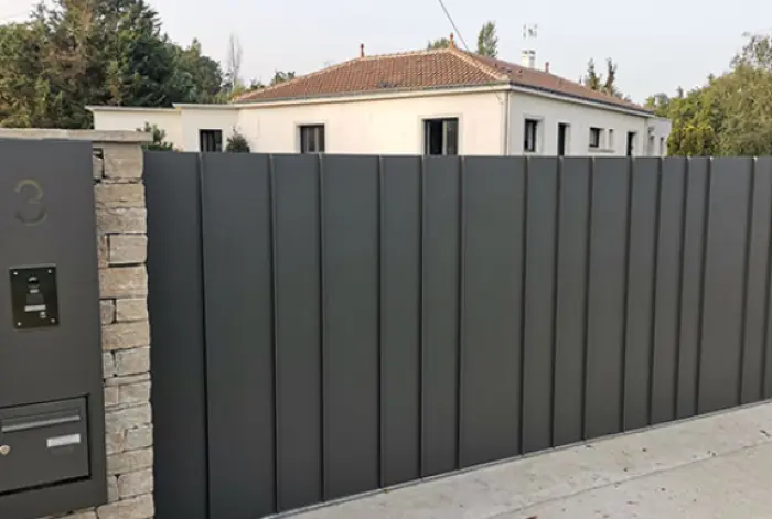 Menuiserie métallique sur mesure en Loire-Atlantique