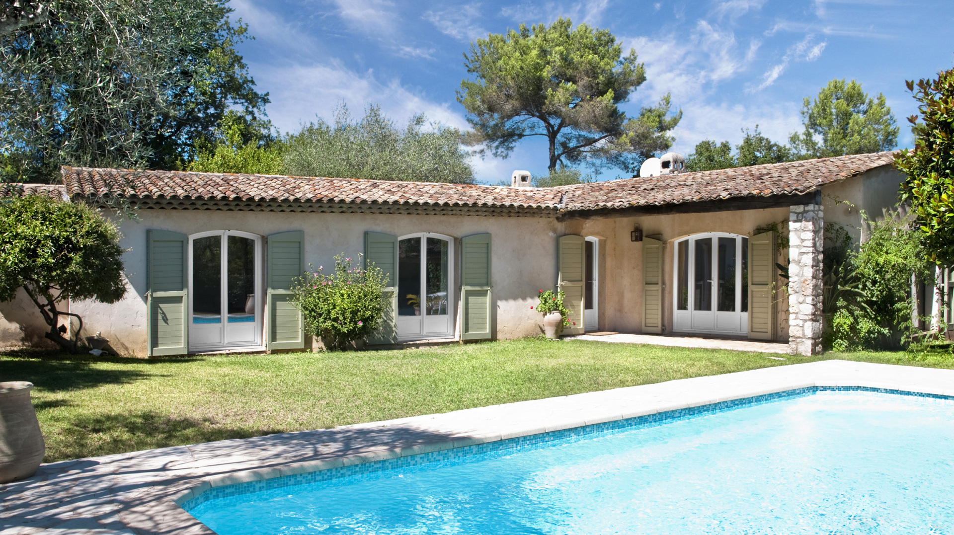 Menuiserie sur mesure dans les Alpes-Maritimes