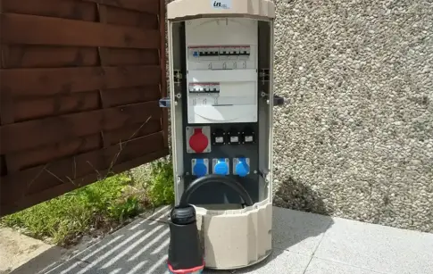 5546_borne_electrique_elsa_real