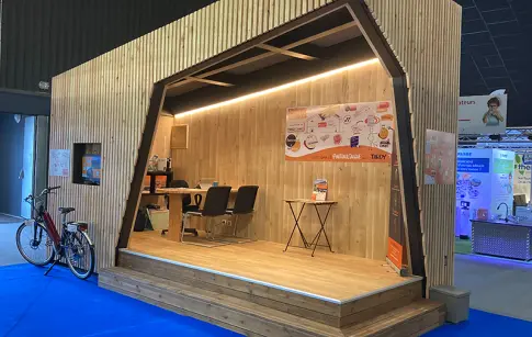 YwWvzqufrxjFho6P8IM1HJ9IQV095FsfKCRhqCy2